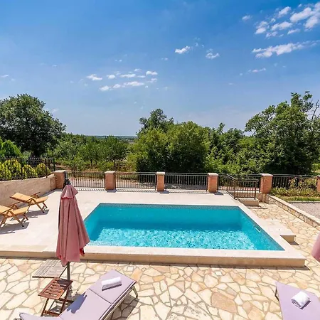 Casa Nono Labinzi * Kaštelir